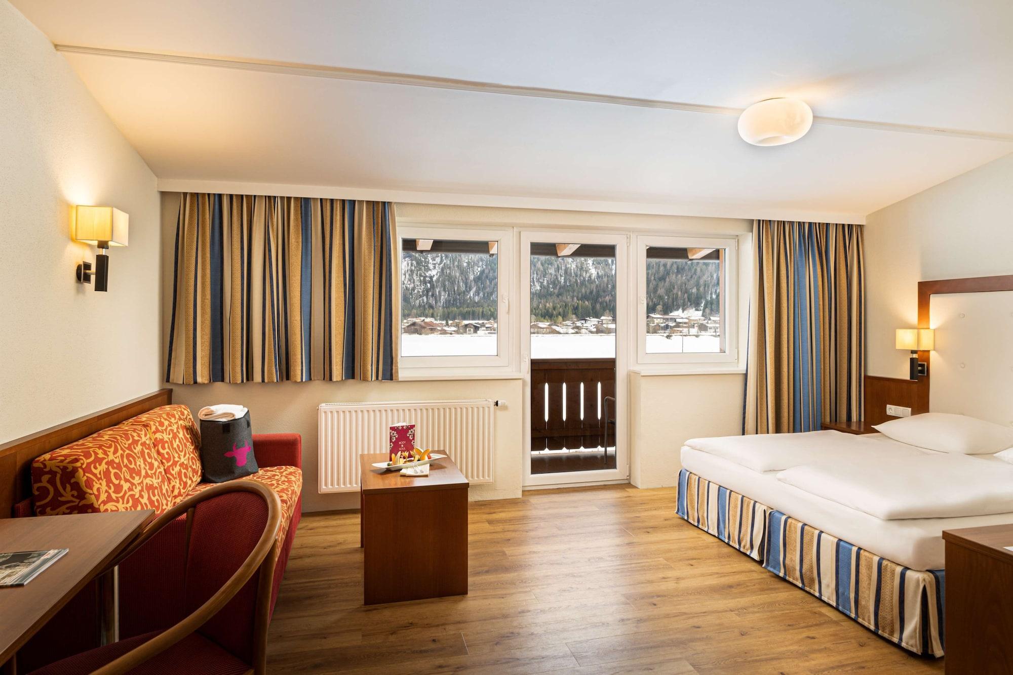 Kuhotel By Rilano Bald Elaya Hotel Steinplatte Waidring Bagian luar foto