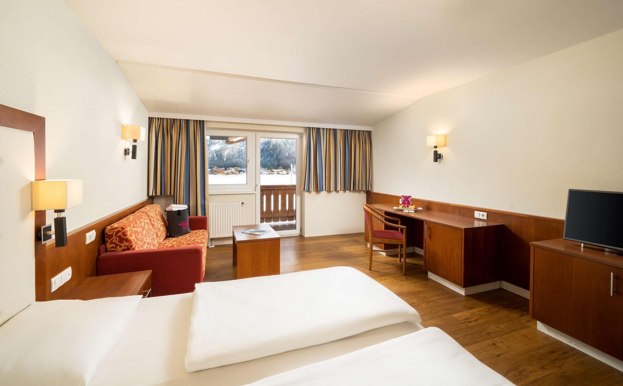 Kuhotel By Rilano Bald Elaya Hotel Steinplatte Waidring Bagian luar foto