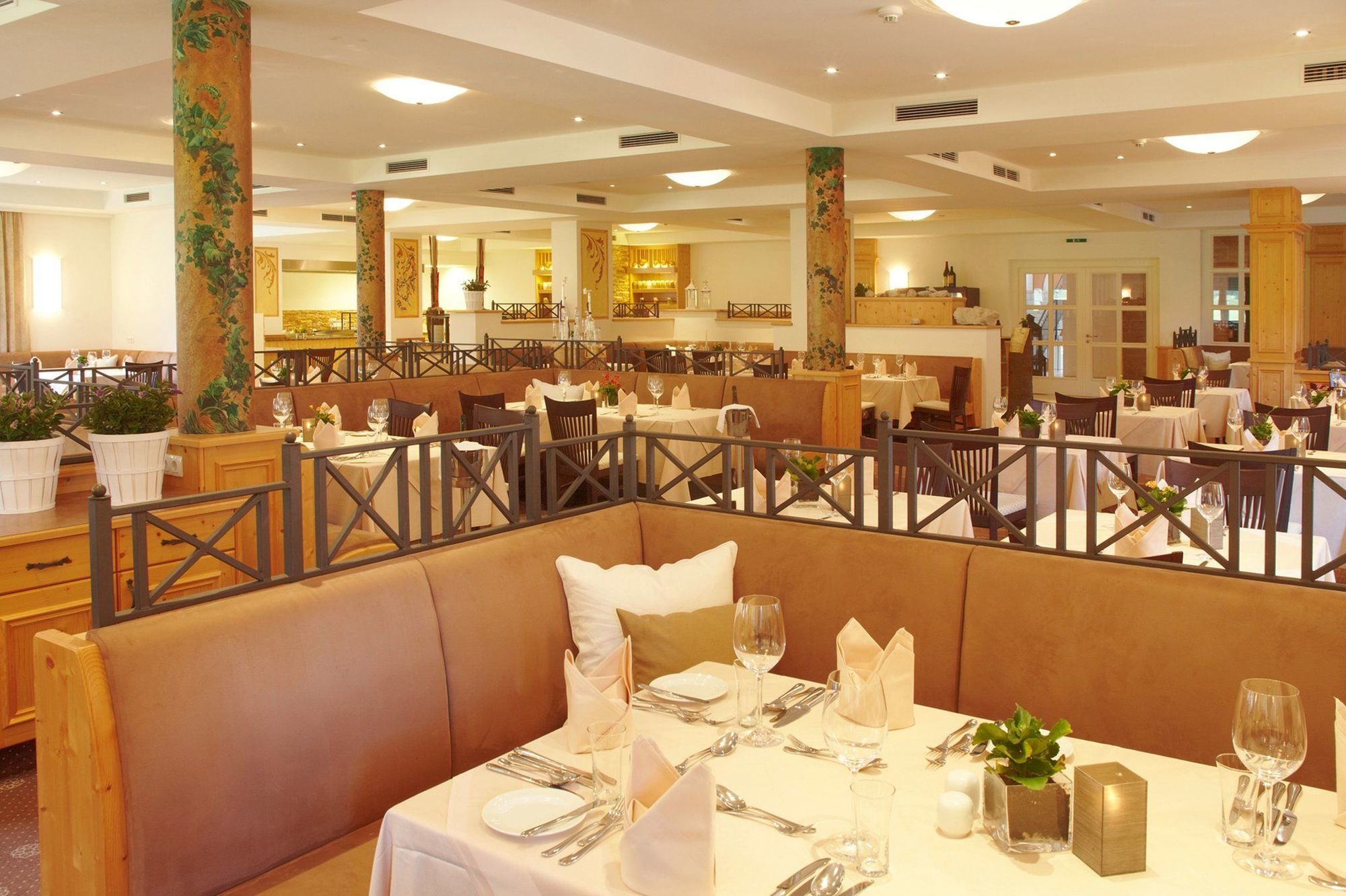 Kuhotel By Rilano Bald Elaya Hotel Steinplatte Waidring Restoran foto